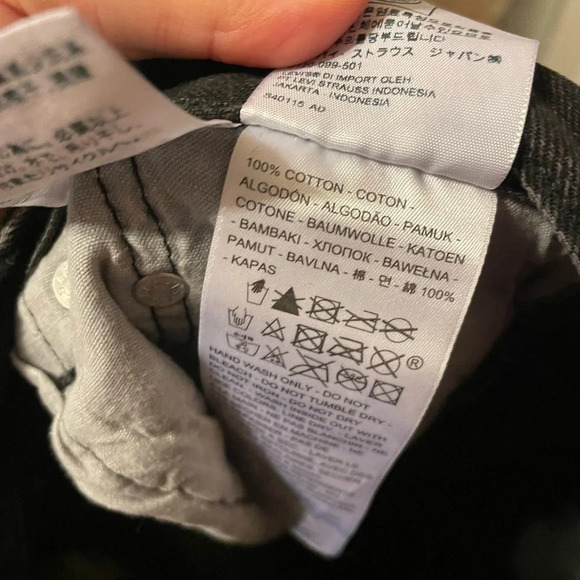 NWT LEVIS 501 STUDDED CROPPED JEANS - Picture 7 of 9